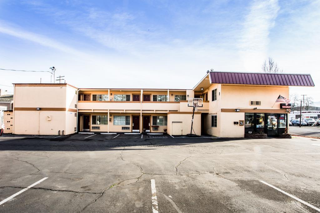 Budget Inn Of America Medford Exterior foto