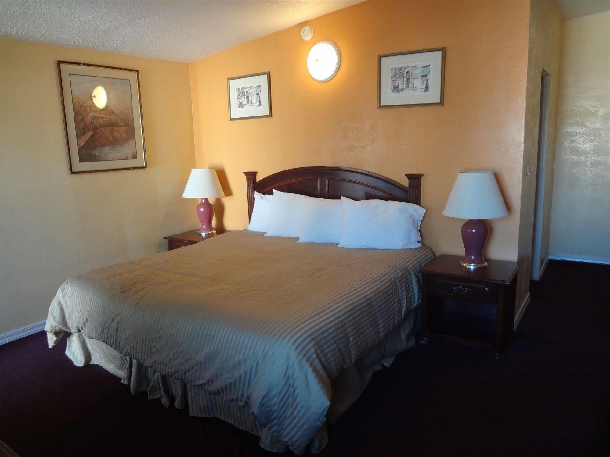 Budget Inn Of America Medford Exterior foto